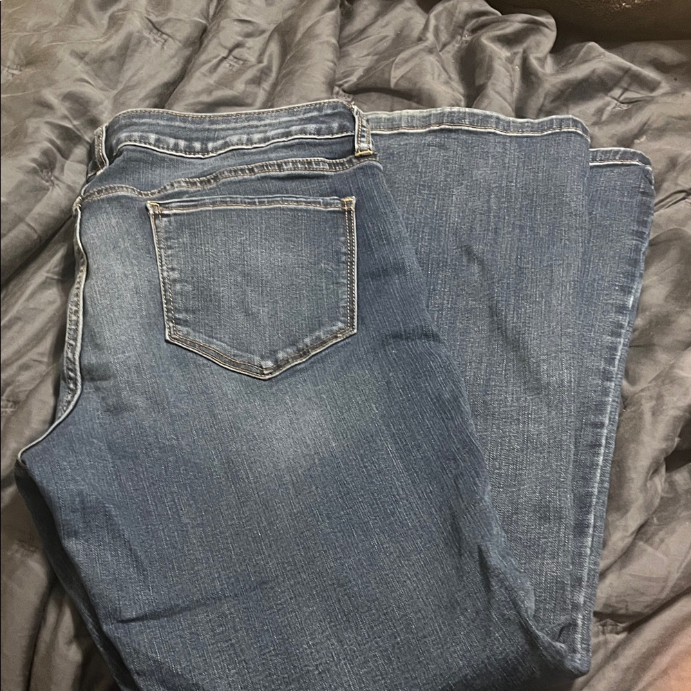 Classic Blue Boot Cut Jeans 12 short mid rise